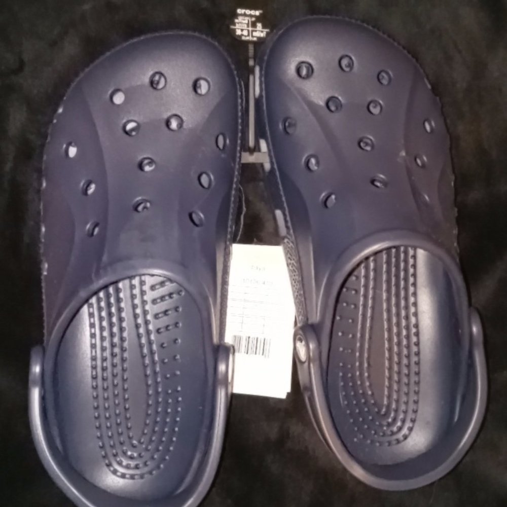navy blue woman's/men's crocs